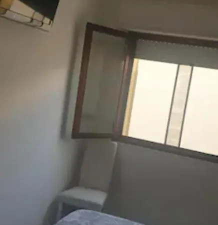 Comfort Rooms *